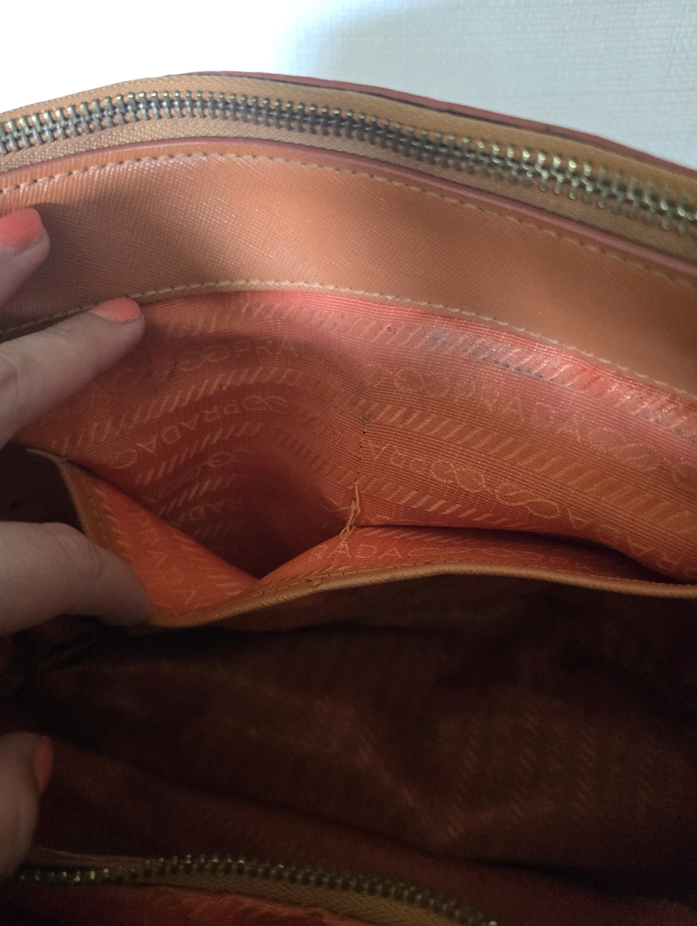 Prada bicolor saffiano leather tote bag w crossbody strap - Picture 13 of 16